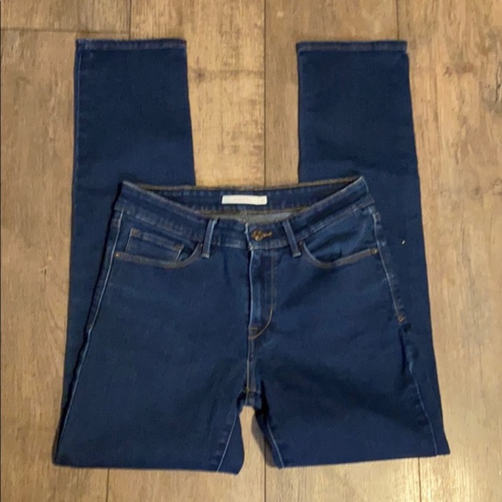 Levi’s Mid Rise Skinny‎ Jeans